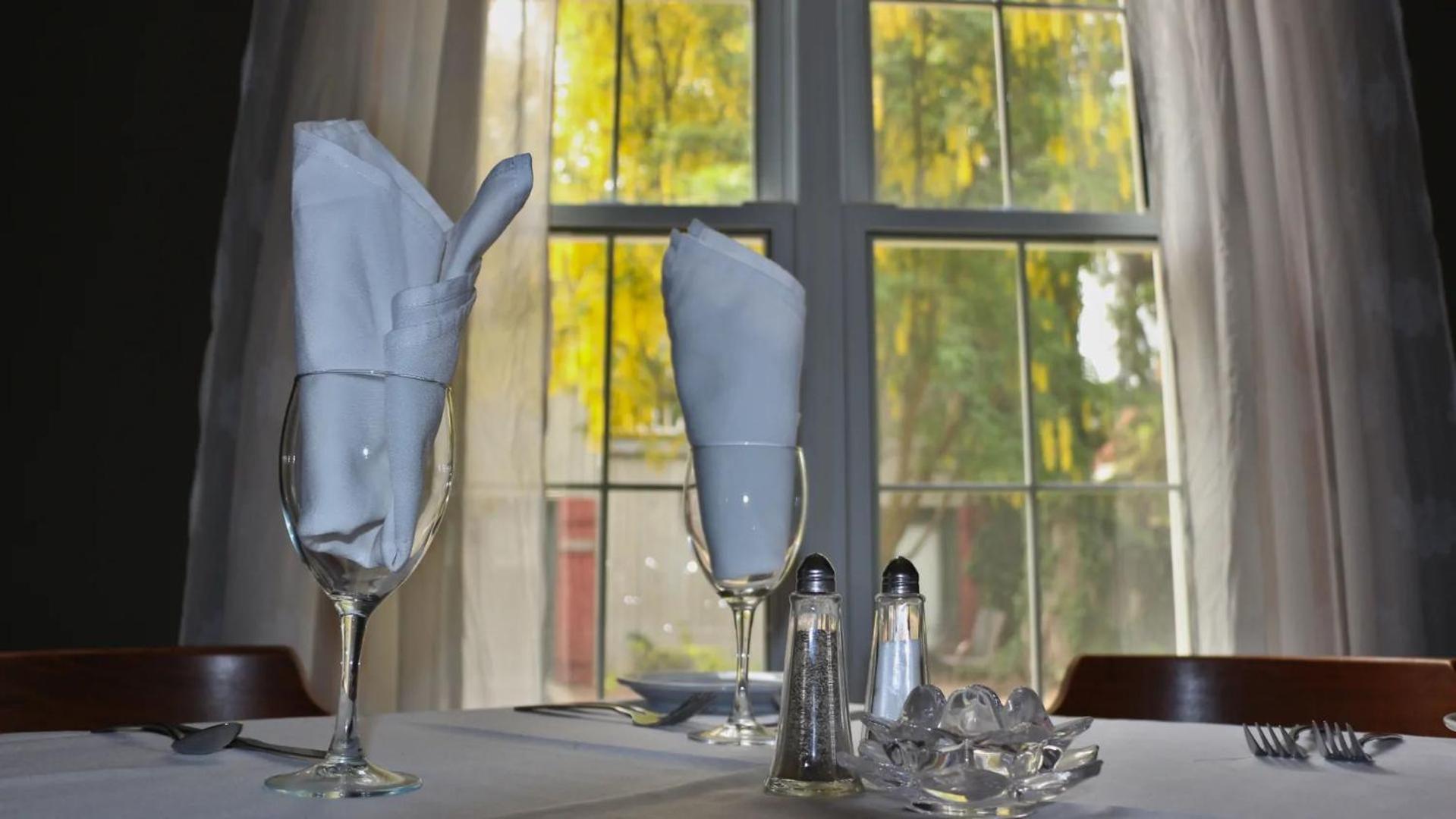 Kettle Creek Inn Порт Стенли Екстериор снимка