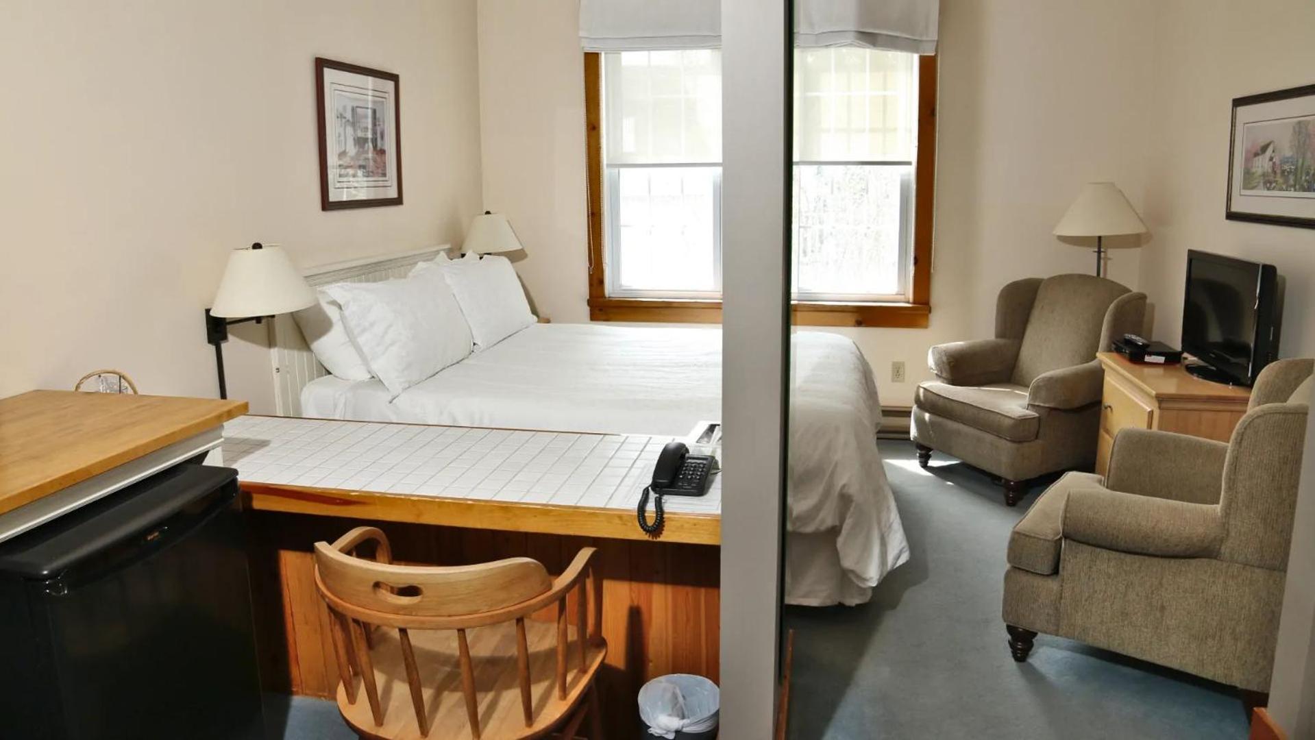Kettle Creek Inn Порт Стенли Екстериор снимка