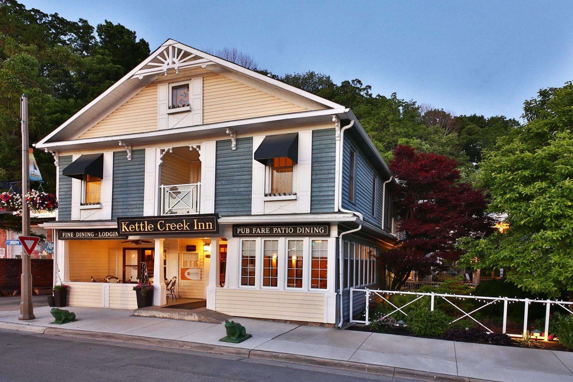 Kettle Creek Inn Порт Стенли Екстериор снимка